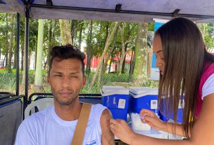 Saúde faz vacinação contra Covid no Jardim Público de 2ª-f a 4ª-f
