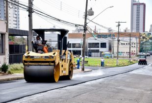 Prefeitura faz recapeamento em mais trechos do Jardim Claret