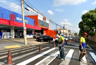 Prefeitura conclui pintura de solo na Rua 3-A