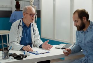 Corujão Azul tem consultas médicas para homens na 5ª-f à noite