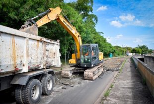 Prefeitura faz obra para resolver antigo problema de asfalto na Av. Tancredo
