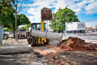 Obra na Visconde pede atenção redobrada de motoristas