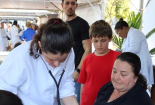 Evento reúne grande público para promover saúde