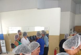 Curso de manipulação de alimentos e confecção de patês reúne dezenas de alunos
