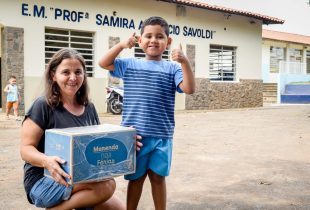 Pais devem entrar em contato com escolas para marcar retirada de cestas básicas