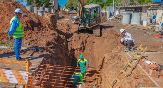 Trecho da futura Avenida Integração recebe obras de drenagem