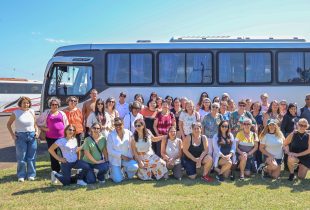 Mais idosos de Rio Claro vão a Holambra visitar a Expoflora